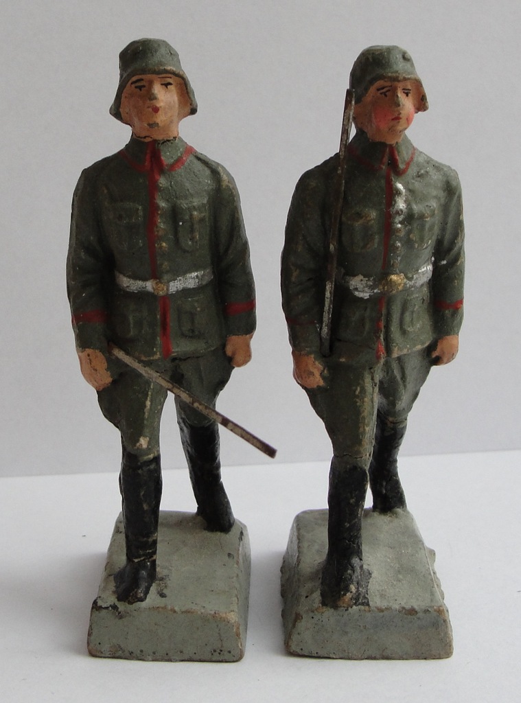 Niemcy - oficerowie z szablą, 2 figurki II wojna