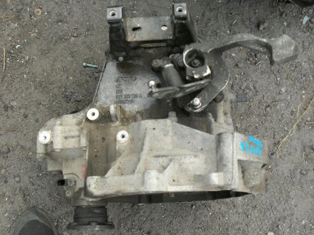 SKRZYNIA BIEGÓW VW SEAT SKODA AUDI 02T 301 103 A