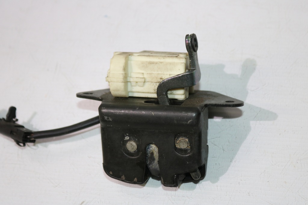 ZAMEK KLAPY BAGAŻNIKA FIAT IDEA 65006100