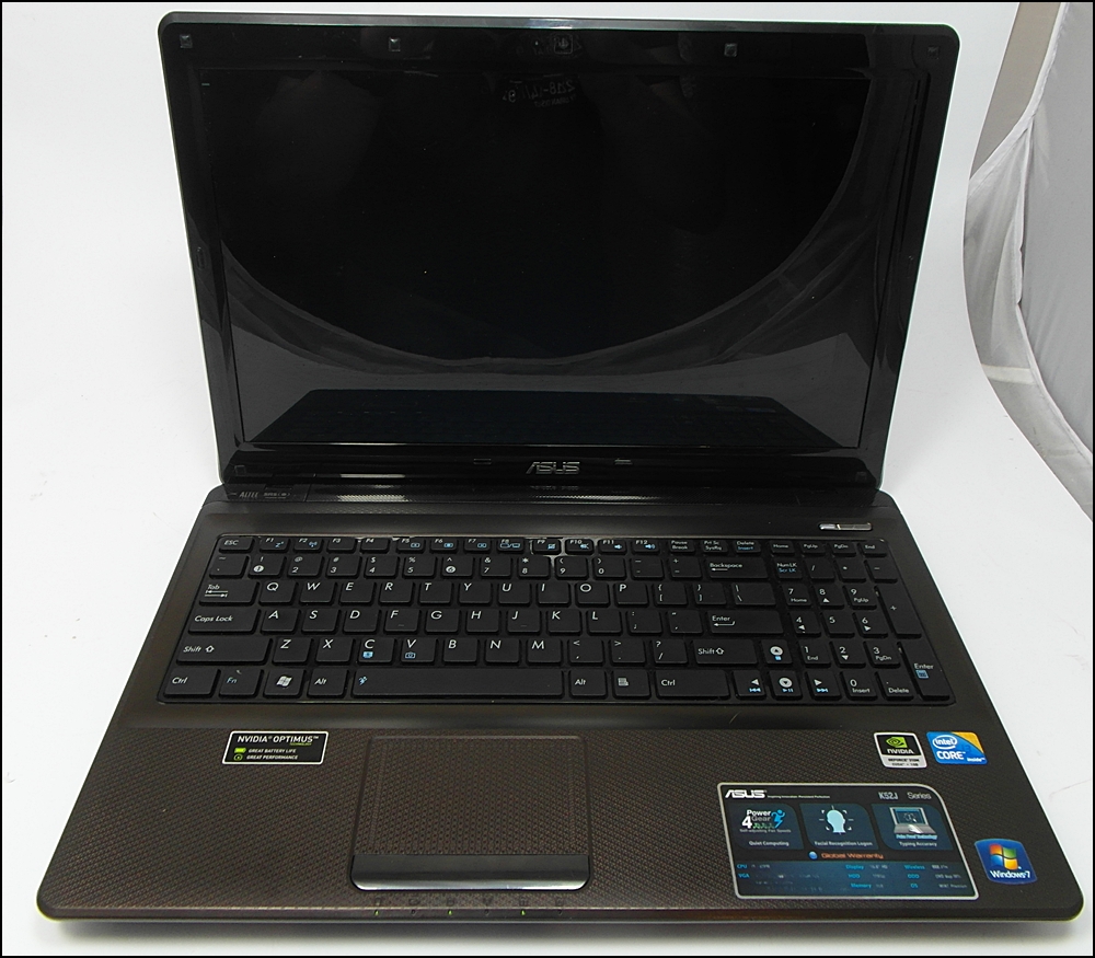 Laptop ASUS K52J I3 2,4Ghz M370 3GB 250GB