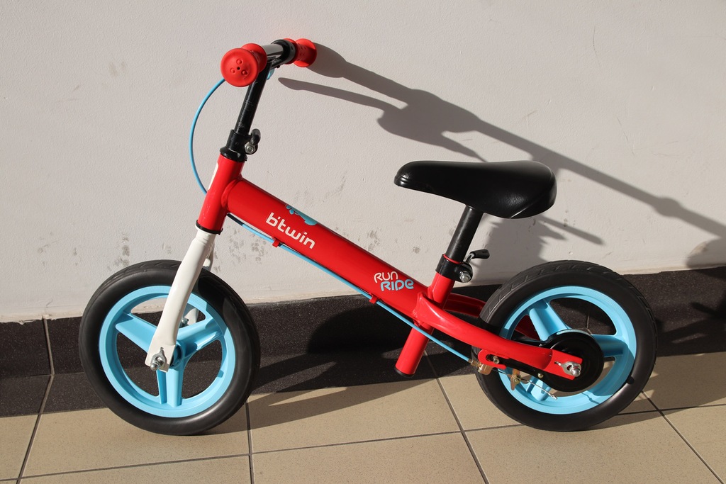 Rowerek biegowy B-Twin Decathlon SUPER