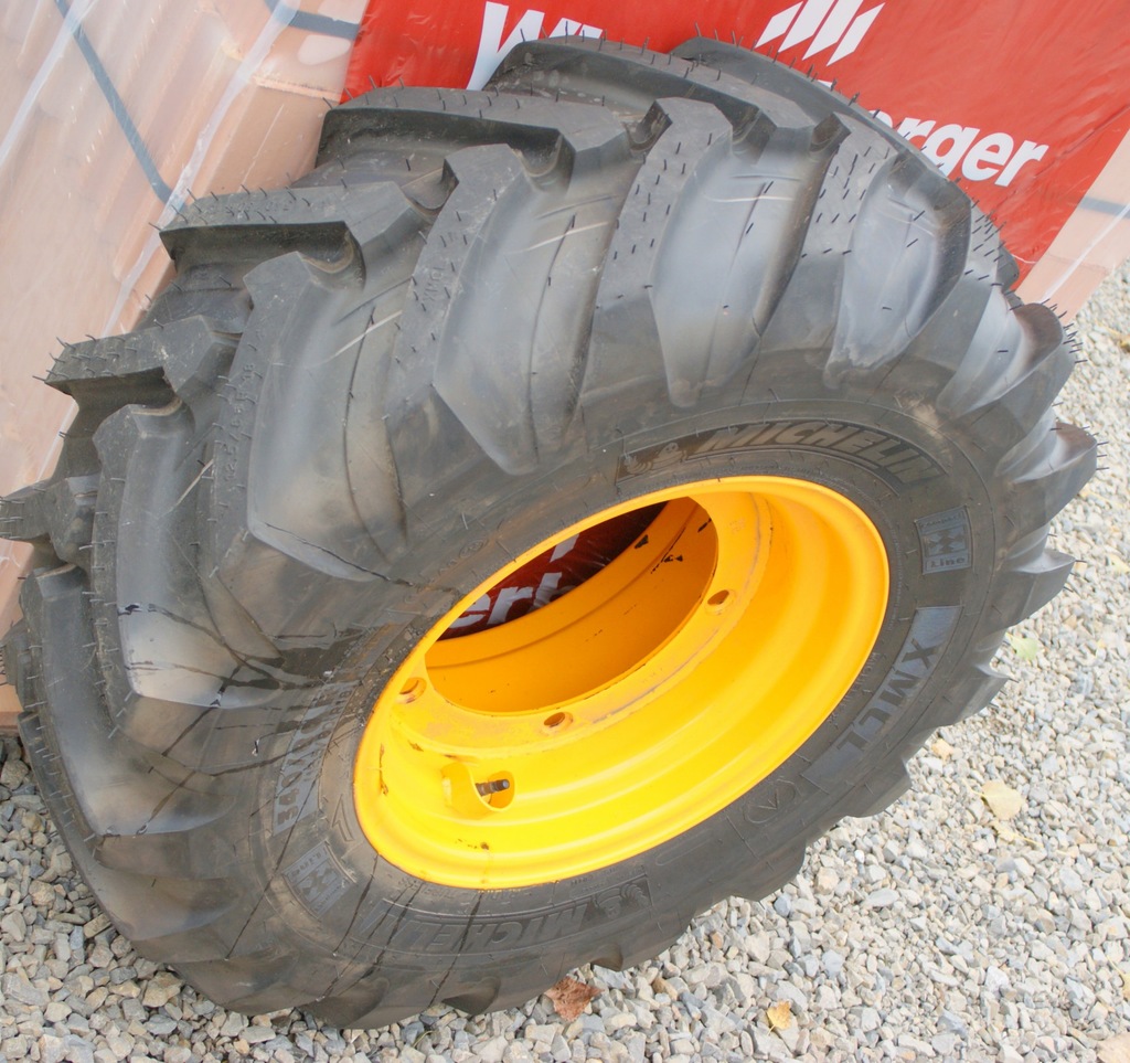 opona 12.5/80R18 JCB 3CX 4CX MICHELIN XMCL 12,5-18