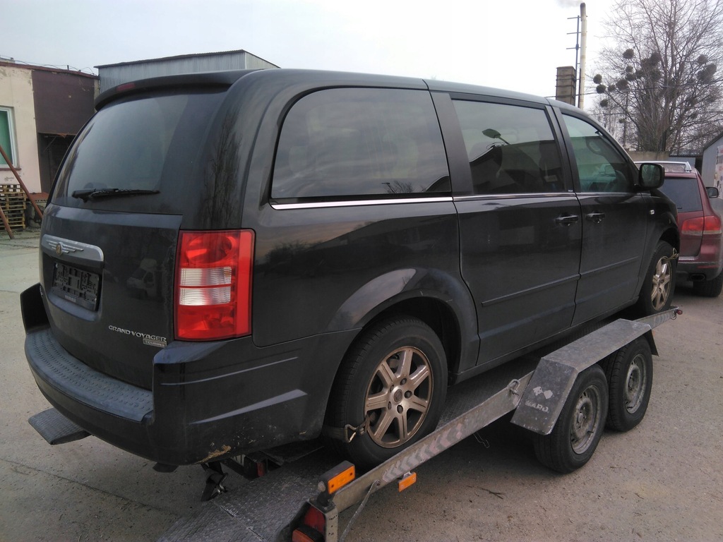 CHRYSLER GRAND VOYAGER RT 08 PANEL SUFITOWY SCHOWE