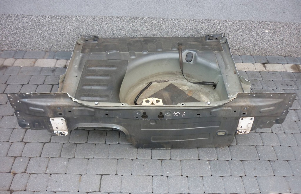 Pas tył podłoga bagażnika Peugeot 407 SEDAN 7389581847