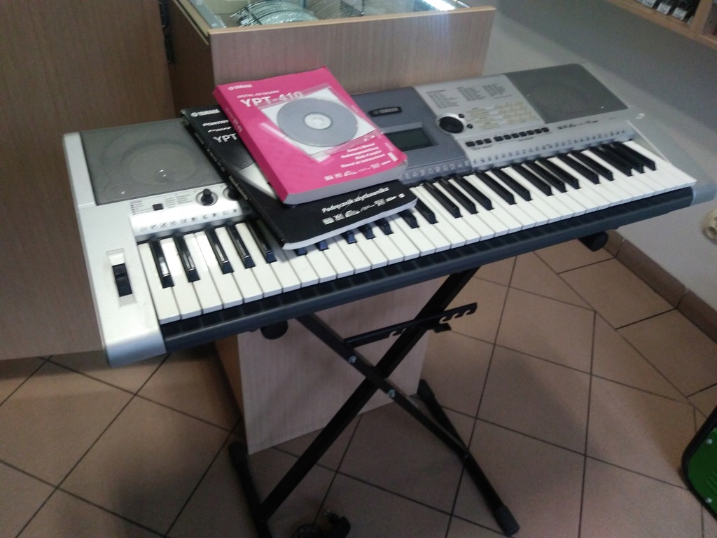 Keyboard Yamaha YPT-400 Komplet