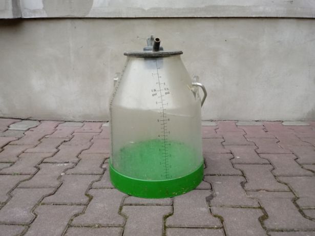 Bańka, kana, konwia do mleka plastikowa 35 litrów