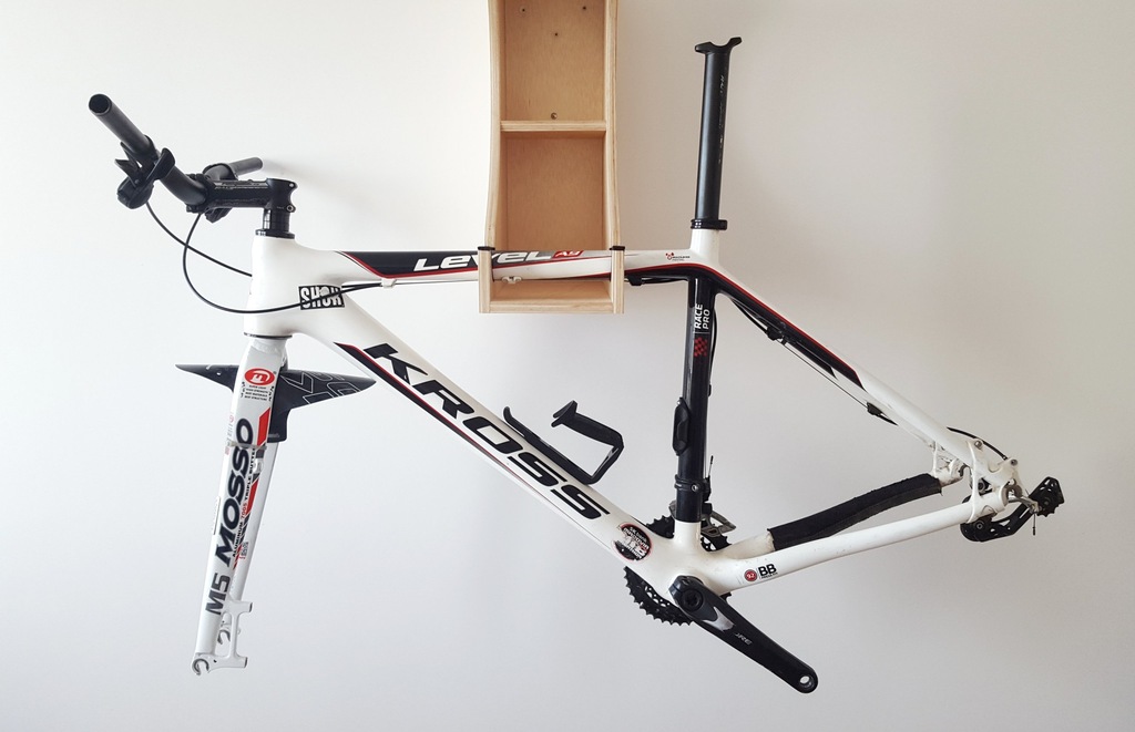 Rama Carbon Kross Level A9 Biała W-wa