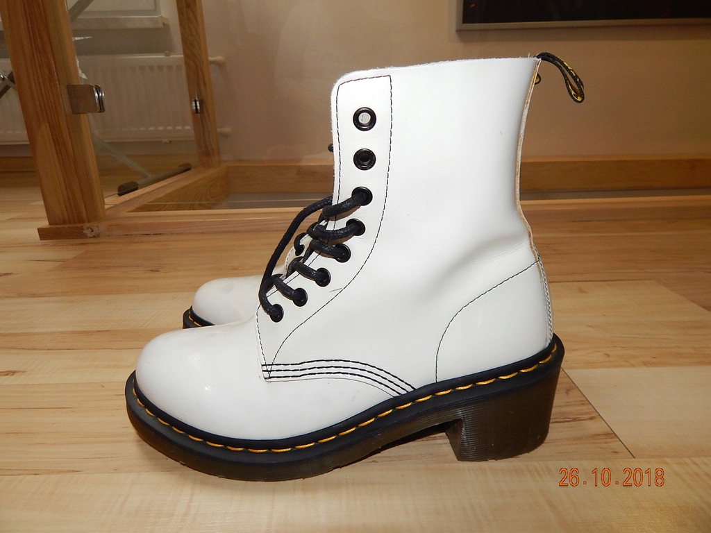 Doc martens hotsell with bouncing soles