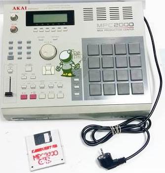 SAMPLER AKAI MPC 2000
