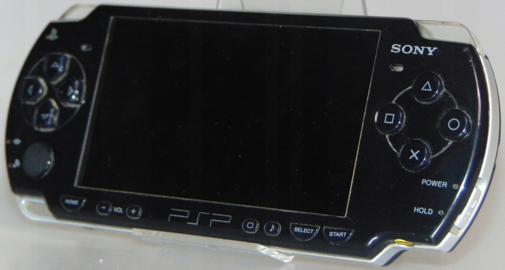 KONSOLA PLAYSTATION PORTABLE PSP-2004 / UŻYWANA