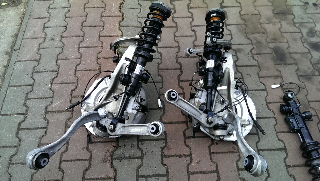 ZAWIESZENIE PRZEDNIE PRAWE VDC 2015 BMW F10 LCI