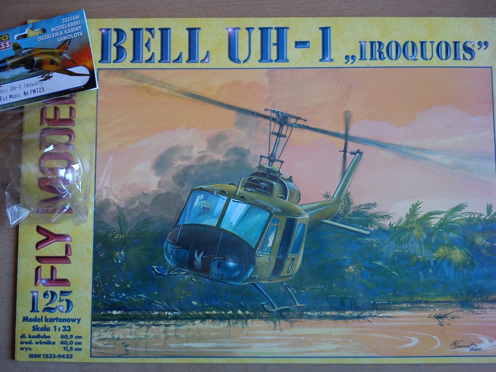 FLY MODEL BELL UH-1 IROQUOIS + kabinki  1:33