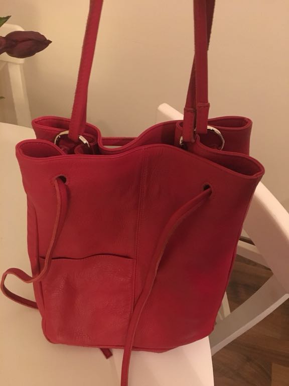 Mako Bags przepiękna torba skóra Bucket Bag red