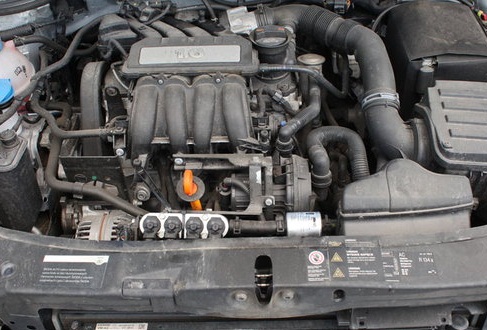 SKODA OCTAVIA II 1.6 LPG SILNIK CHGA GOŁY 68tys