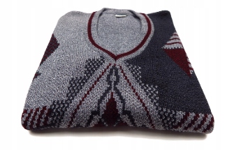 Sweter Kononowicza geometryczny sweter boży