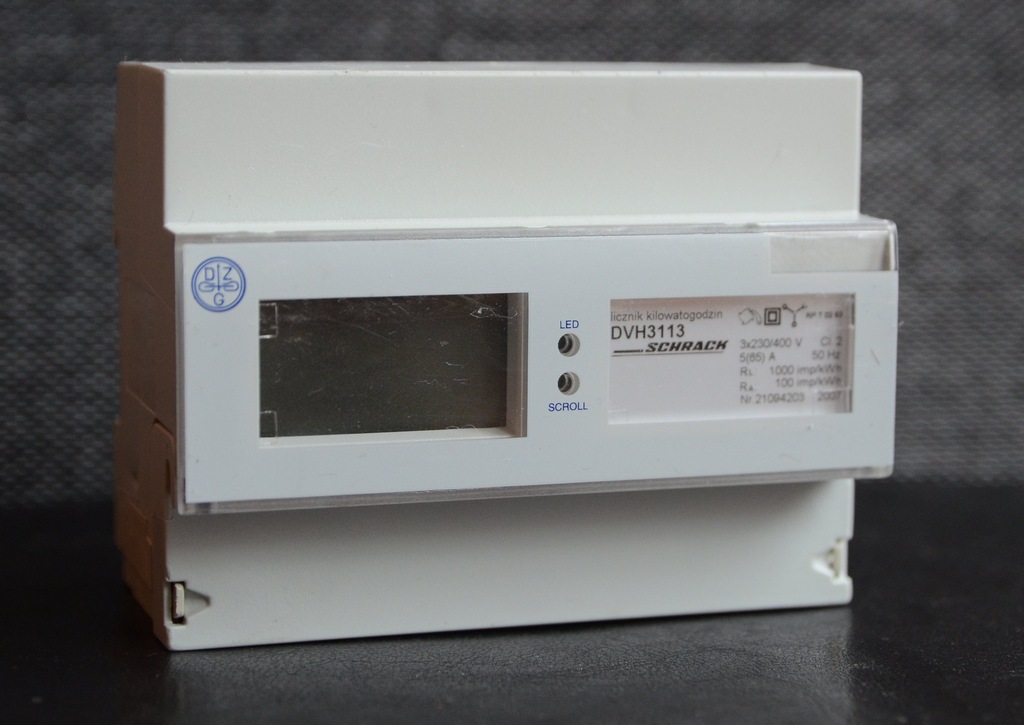 Schrack licznik energii DVH3113 3X230/400 5(65)A