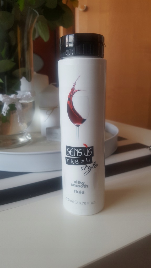 Sensus tabu style wygładzający fluid do włosów