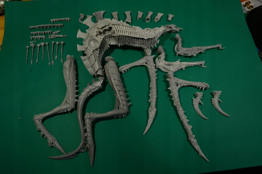 Tyranid Hierophant Bio-Titan forge world warhammer