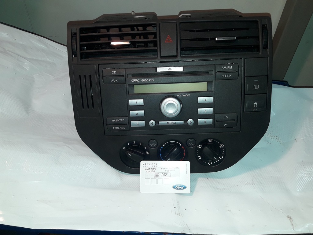 FORD C-MAX radio CD z kodem 6000 CD
