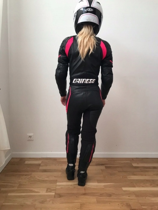 РљРѕРјР±РёРЅРµР·РѕРЅ Dainese Avro div Lady d1