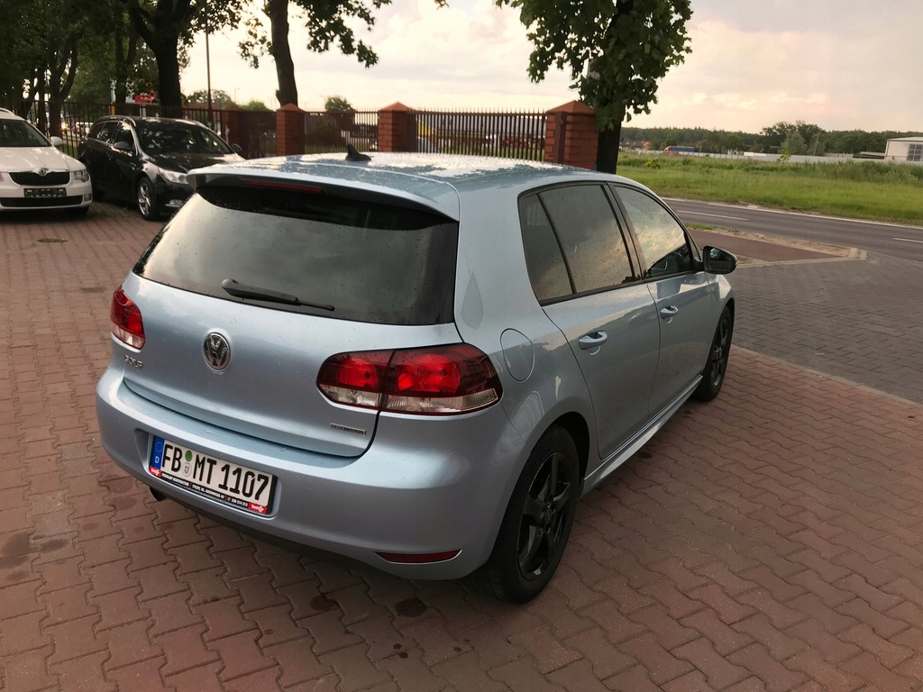 VW GOLF VI 1.6 TDI 105 PS MAŁY PRZEBIEG SERWIS ASO 7528583986 oficjalne archiwum Allegro