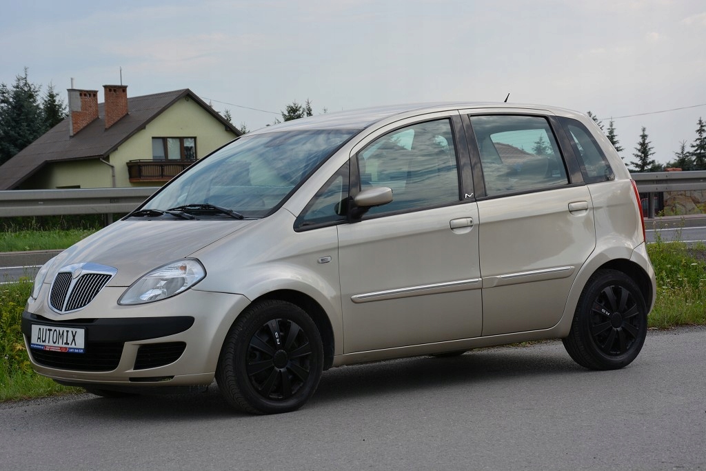 Lancia thesis sloop 06 image