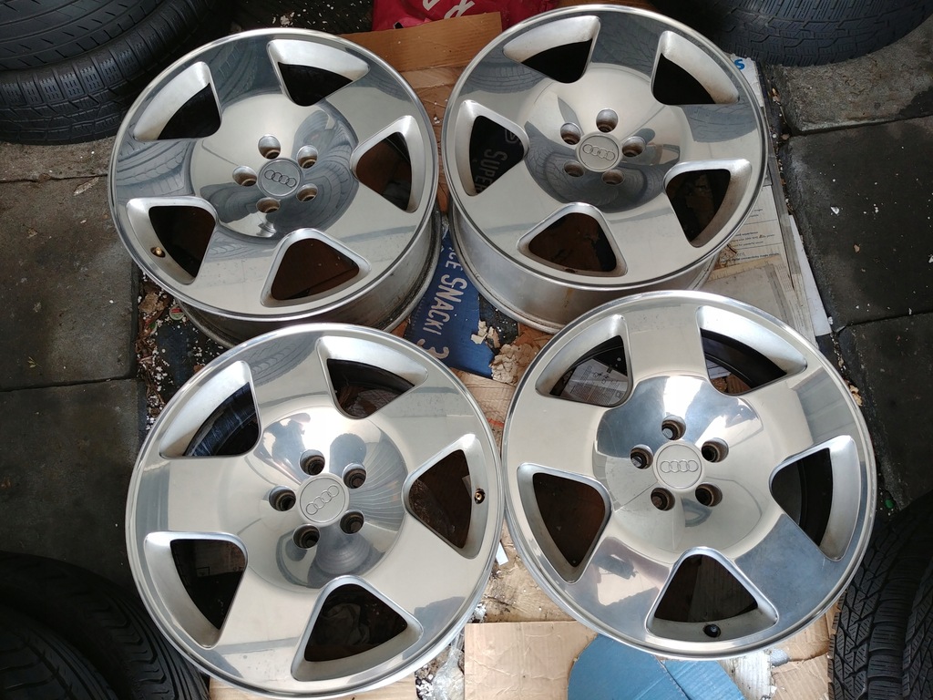 ORYGINALNE KUTE Alufelgi 17' 5x100 AUDI Parabole