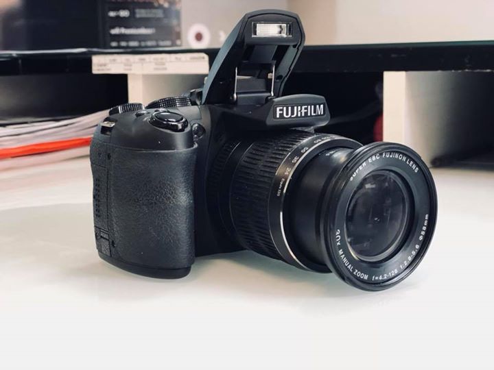 Aparat Fujifilm FinePix HS25 EXR