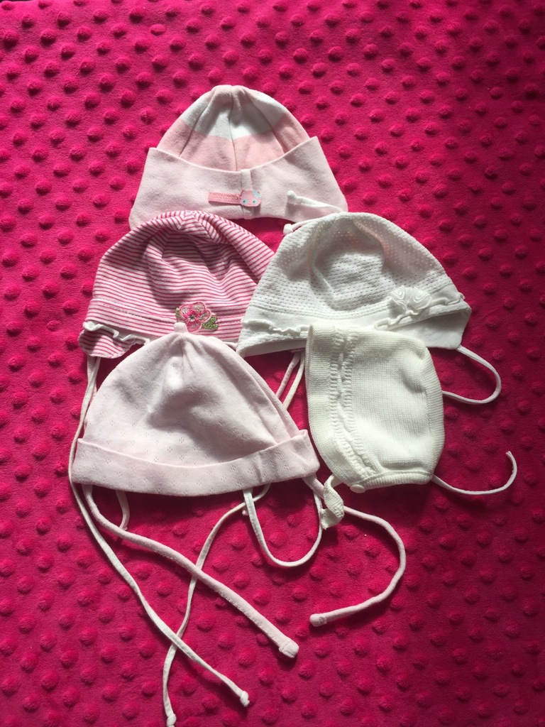 czapeczki dla noworodka
