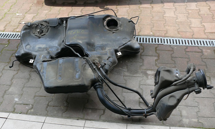 Zbiornik Paliwa Bak Audi A4 B6 3 0 Quattro Kombi 6784505896 Oficjalne Archiwum Allegro