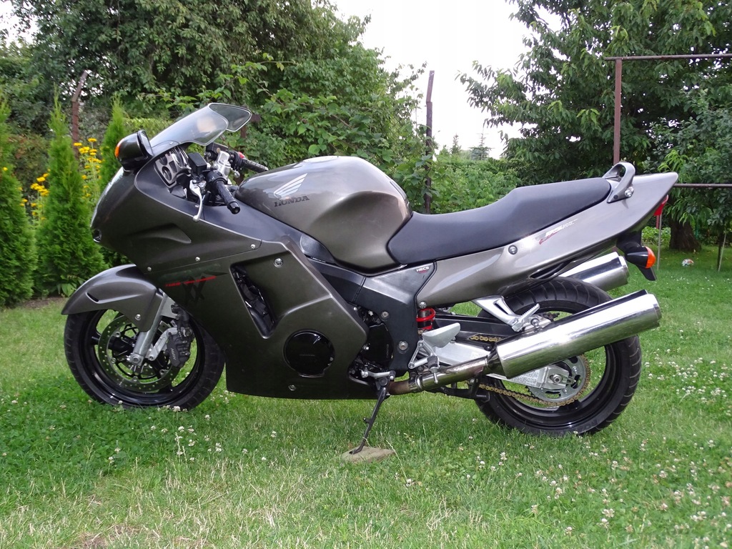 Honda CBR 1100 XX z Niemiec niski przebieg 7553202759 Honda CBR 1100 XX z Niemiec niski przebieg 7553202759