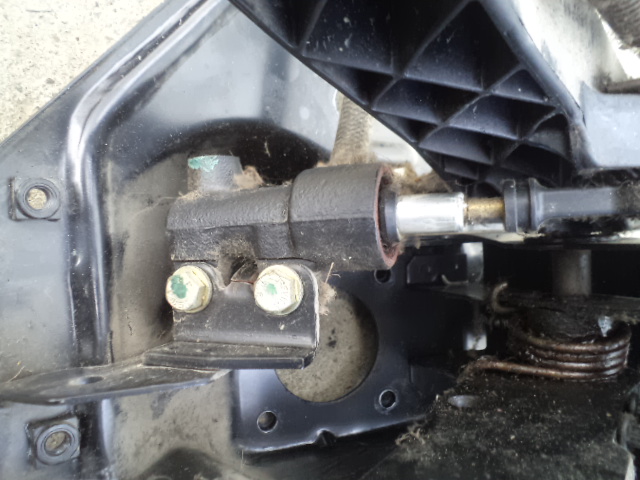 VW T4 2.5 TDI pompka sprzęgła wysprzęglik JASŁO