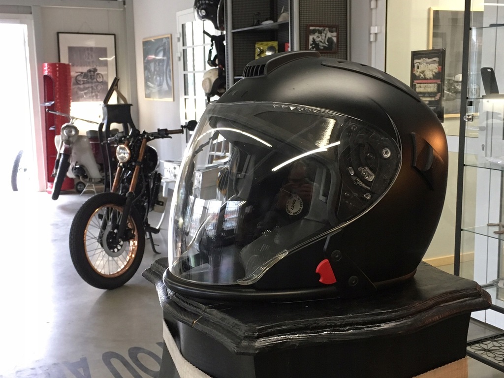 Kask Schubert J1 roz. M Stan bardzo dobry!