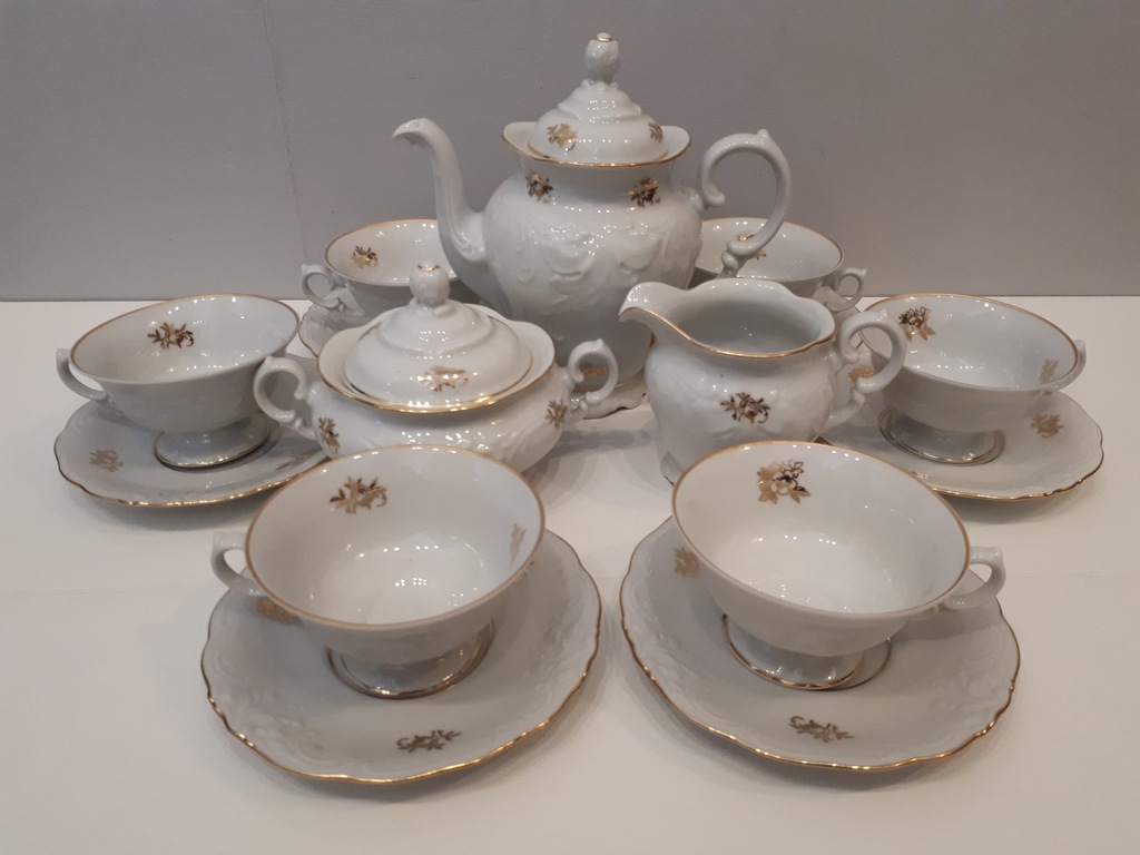 Serwis porcelana Wawel 6 osób złocony ideał 162/18