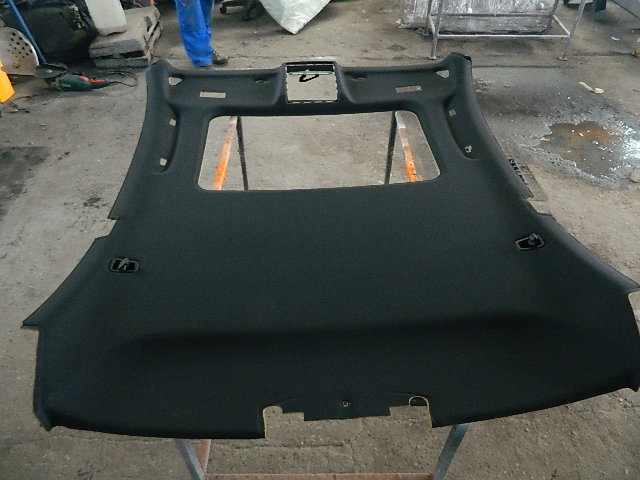 PODSUFITKA CZARNA SZYBERDACH BMW E46 COUPE