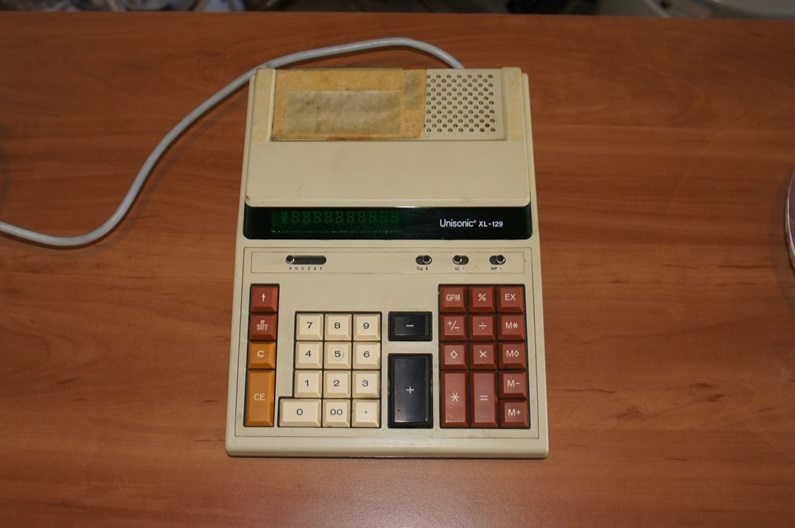 Kalkulator, maszyna licząca, kasa fiskalna