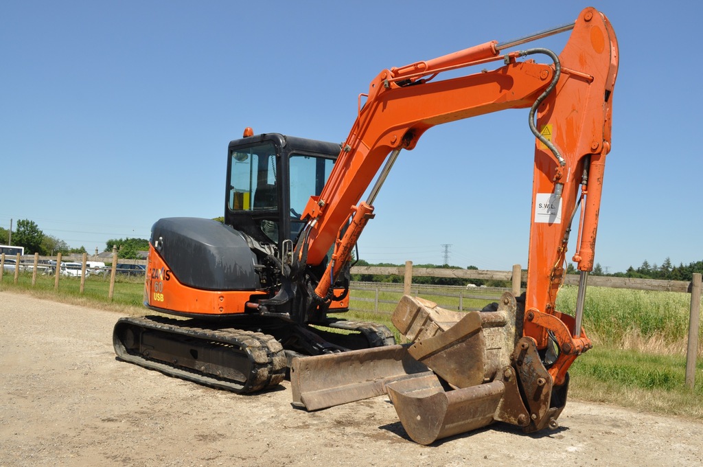 MINIKOPARKA HITACHI ZX60 2009r. 6 ton KOPARKA jcb