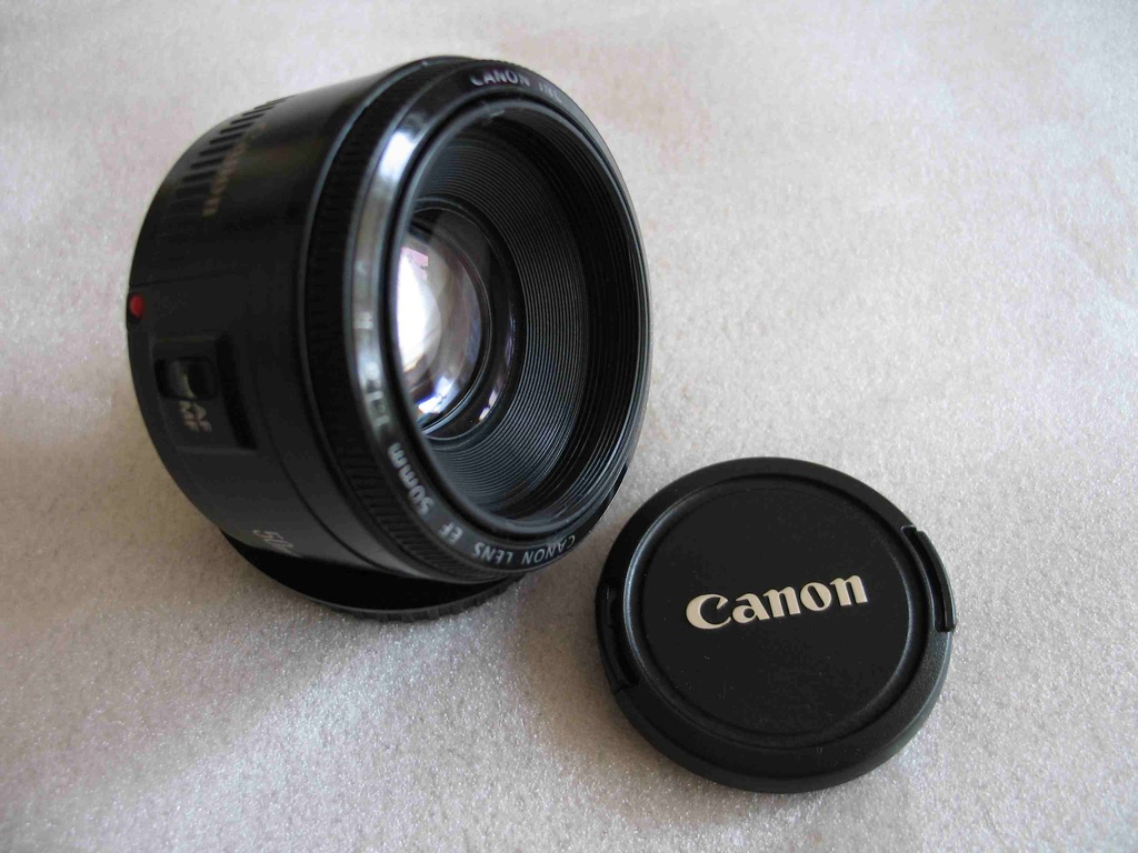Stałoogniskowy obiektyw CANON EF 50mm 1.8 II