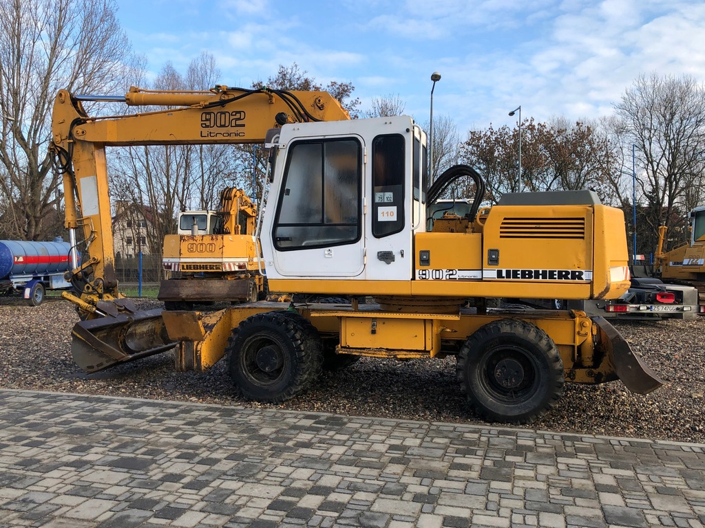 Koparka kołowa Liebherr 902