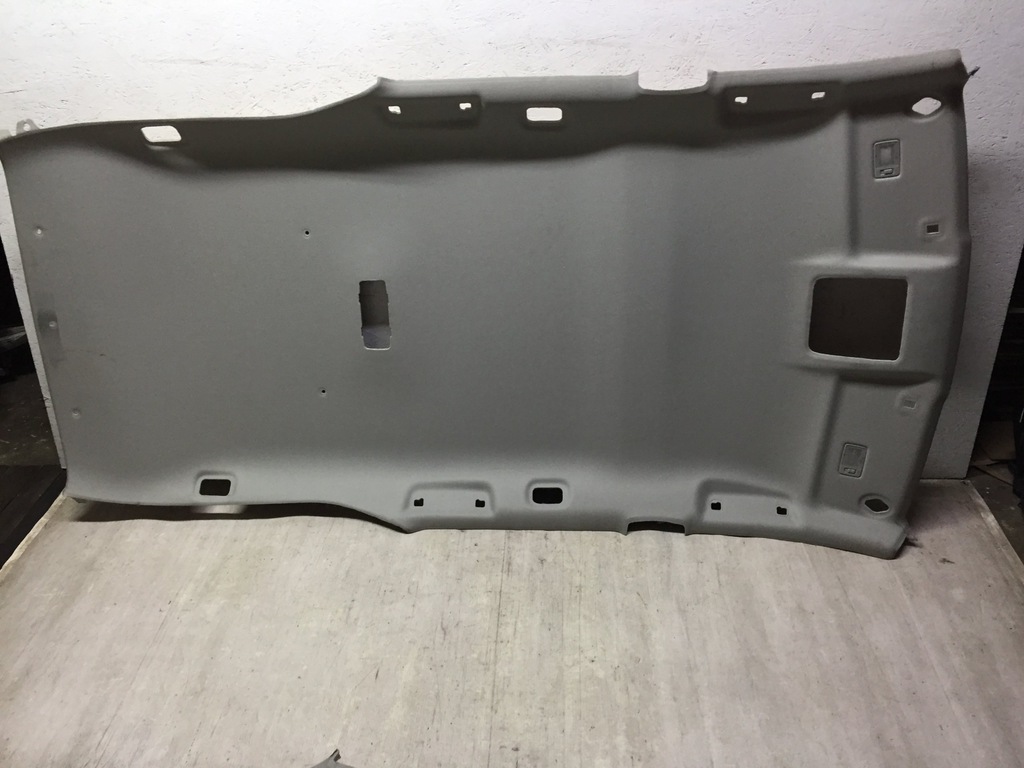 PODSUFITKA TOYOTA AURIS II 13-18 KOMBI
