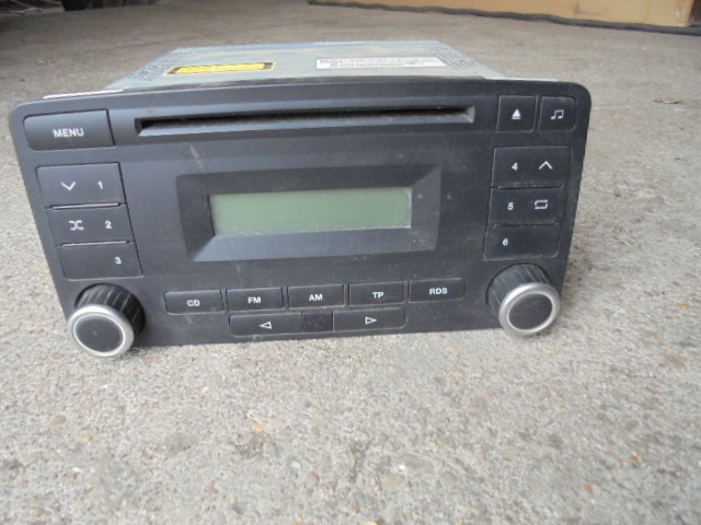 RADIO CD MAN TGX MP 48 BASICLINE BOSCH 81281016182