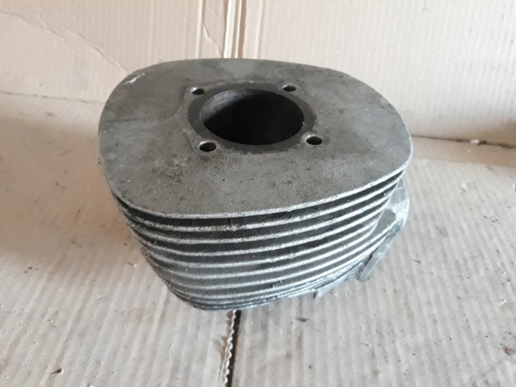 SHL M11 S32 cylinder oryginał