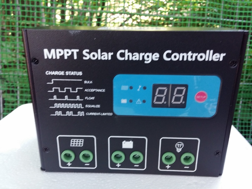 Regulator solarny MPPT 20A.   12V/24V
