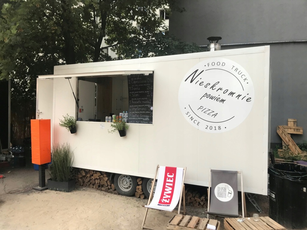 Przyczepa gastronomiczna FOOD TRUCK 4,6m PIZZA HIT