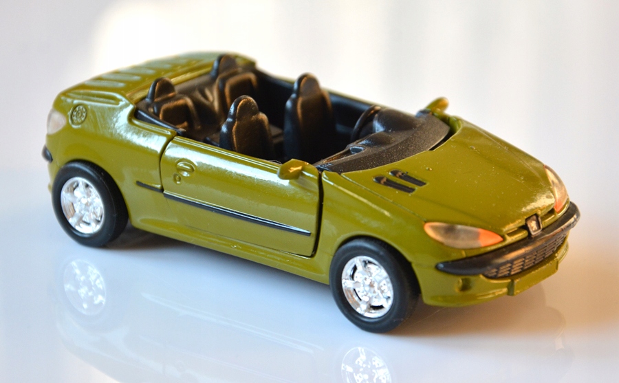 Peugeot 206 1:36 Tins Toys metalowy