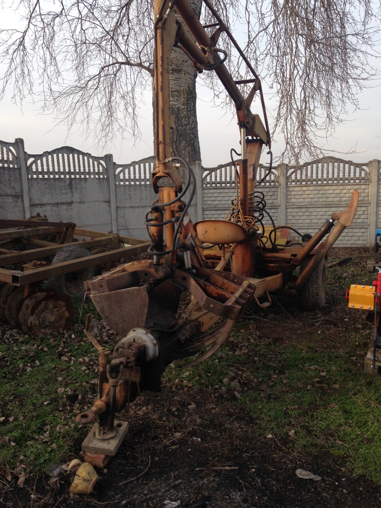 ŁADOWACZ UNHZ-500 STAN BDB CYKLOP