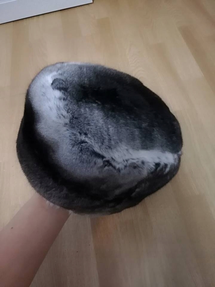 Czapka Toczek z Szynszyla Naturalne Futro