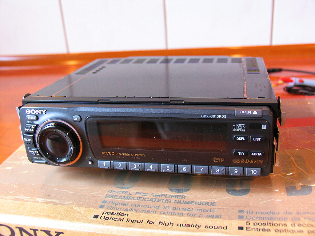 SONY CDX-910RDS + SONY DSP XDP-U50D + 2 x Joy TOP