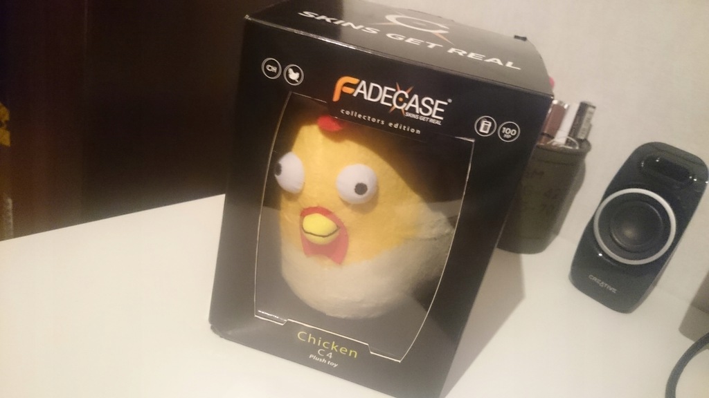 Kura CS Go Chicken Bomb z bombą pluszak C4