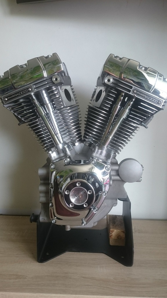 Silnik Harley-Davidson Twin Cam dekoracja